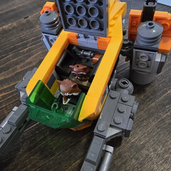 Baby Rocket's Ship LEGO - Picture 4 of 4